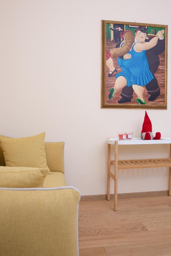 Botero Luxury Apartment Vicino Arco Della Pace Milan Bagian luar foto