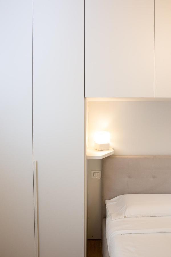 Botero Luxury Apartment Vicino Arco Della Pace Milan Bagian luar foto