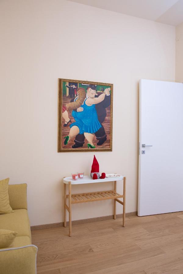 Botero Luxury Apartment Vicino Arco Della Pace Milan Bagian luar foto